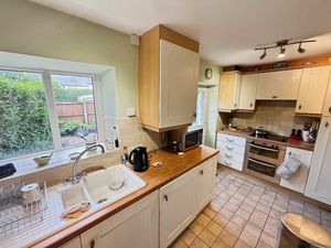 Kitchen- click for photo gallery